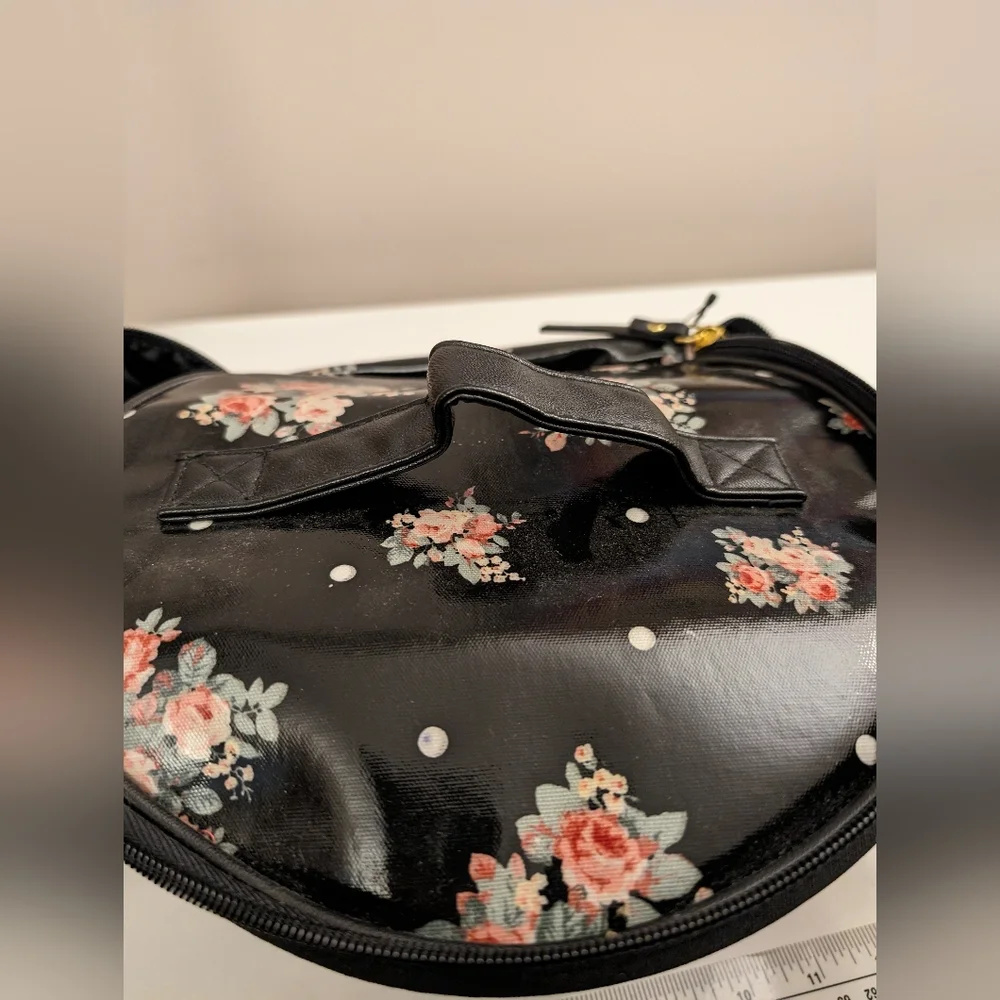 VTG Forever 21 Black and Pink Floral Bag/Project/ Makeup Case cotton/PVC/Poly